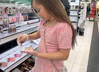 California Bill to Ban Sale of Potent Antiaging Products to Minors california-bill-to-ban-sale-of-potent-antiaging-products-to-minors