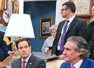 Controversial Trump Mug Shot Photo Outside Oval Office Displayed controversial-trump-mug-shot-photo-outside-oval-office-displayed