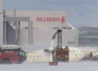 Delta Jet Overturns During Landing at Toronto Airport delta-jet-overturns-during-landing-at-toronto-airport
