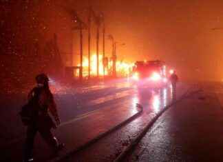 Former Chiefs Recommend More LAFD Engines in Palisades Hills former-chiefs-recommend-more-lafd-engines-in-palisades-hills