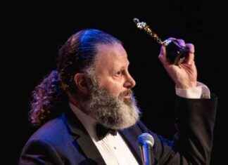 Hollywood’s Background Actors Shine in One-Night Spotlight hollywoods-background-actors-shine-in-one-night-spotlight