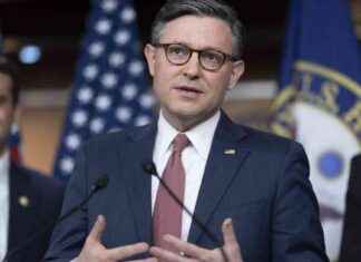 House Passes Trillion-Dollar Budget Plan with Tax Cuts house-passes-trillion-dollar-budget-plan-with-tax-cuts