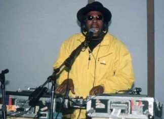 Man Convicted of Killing Jam Master Jay Stabbed Before Sentencing man-convicted-of-killing-jam-master-jay-stabbed-before-sentencing