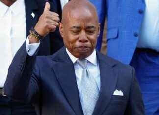 Mayor Adams Job Security Uncertain Amid Quid Pro Quo Allegations mayor-adams-job-security-uncertain-amid-quid-pro-quo-allegations