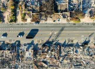 Pacific Palisades: PCH Reopens With Restricted Access Amid Rain pacific-palisades-pch-reopens-with-restricted-access-amid-rain