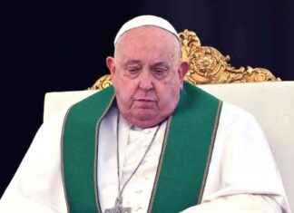 Pope Francis Critical After Asthmatic Crisis: Vatican Update pope-francis-critical-after-asthmatic-crisis-vatican-update