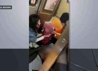 Pregnant Woman Missing from Florida Gives Birth on NYC Subway pregnant-woman-missing-from-florida-gives-birth-on-nyc-subway