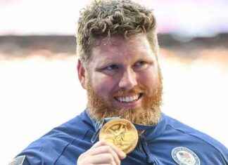 Ryan Crouser Rates Acting Skills in Super Bowl Commercial ryan-crouser-rates-acting-skills-in-super-bowl-commercial