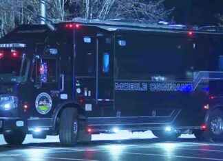 SEO Title: Fatal Shooting of Georgia Police Officer at Shopping Center seo-title-fatal-shooting-of-georgia-police-officer-at-shopping-center