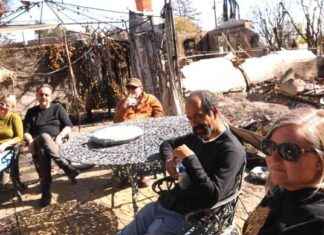 Should You Stay in Altadena? Residents Share Their Dilemma. should-you-stay-in-altadena-residents-share-their-dilemma