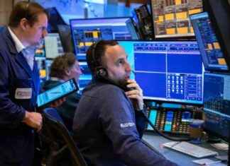 Stock market plummets as Trump tariff impact unfolds: Updates stock-market-plummets-as-trump-tariff-impact-unfolds-updates