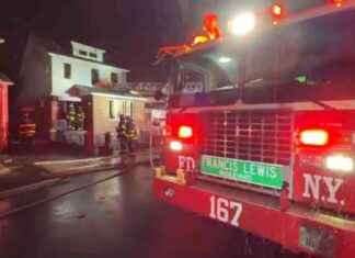 Tragic Queens House Fire Claims Lives of 90-Year-Old Mother and 2 Children tragic-queens-house-fire-claims-lives-of-90-year-old-mother-and-2-children