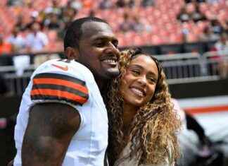 Deshaun Watson announces engagement to Jilly Anais deshaun-watson-announces-engagement-to-jilly-anais