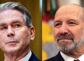 Economic Warning: Trump Allies Predict Hard Times for Americans economic-warning-trump-allies-predict-hard-times-for-americans