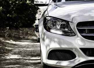 How Much Does It Cost to Repaint the Hood of a Car? How Much Does It Cost to Repaint the Hood of a Car?