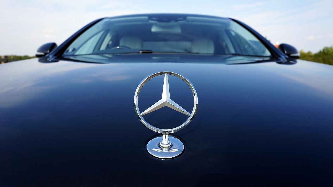 Types of Paint Used for Car Hoods
