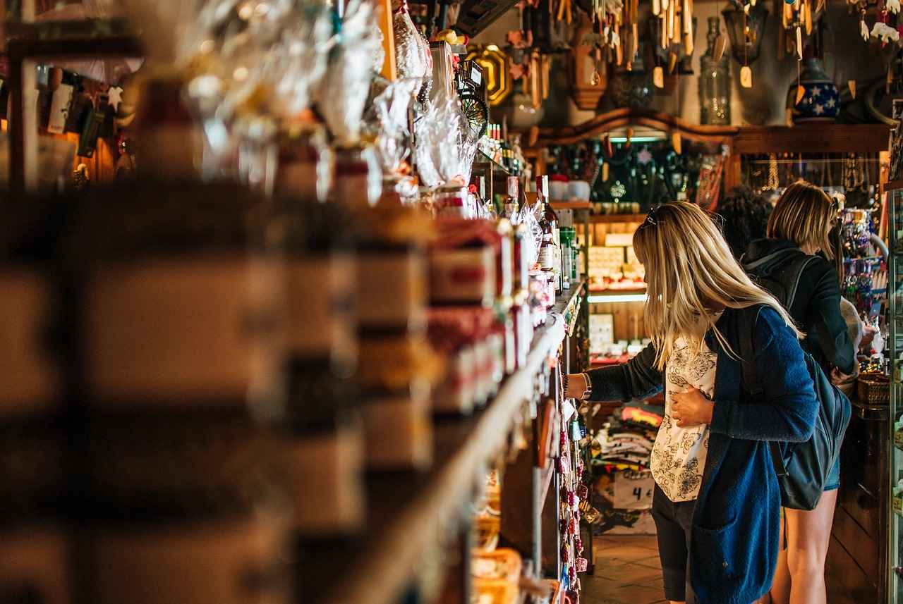 Engaging with Storefronts