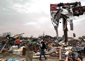 Live Updates: 30 Tornadoes, 28 Dead in Cross-Country Storm live-updates-30-tornadoes-28-dead-in-cross-country-storm