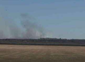 Massive Brush Fires Cause Visible Smoke Across Long Island massive-brush-fires-cause-visible-smoke-across-long-sland