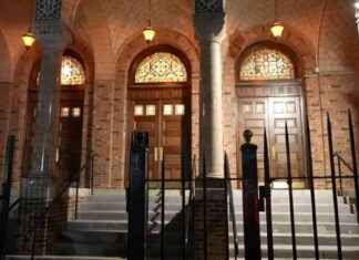 NYPD Chaplain Arrested for Hiring Bronx Sex Worker nypd-chaplain-arrested-for-hiring-bronx-sex-worker