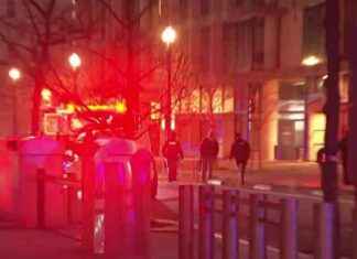 Secret Service Shoots Armed Man Near White House secret-service-shoots-armed-man-near-white-house