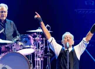 Bruce Springsteen criticizes Trump for attacking free speech bruce-springsteen-criticizes-trump-for-attacking-free-speech