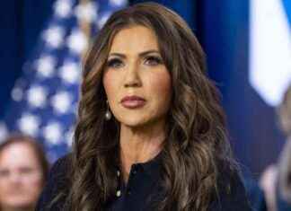 Court orders Trump administration to keep Asian immigrants in custody court-orders-trump-administration-to-keep-asian-immigrants-in-custody