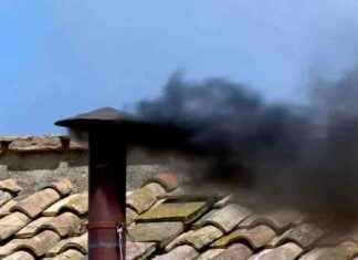 Mysterious Black Smoke Emerges During Sistine Chapel Conclave mysterious-black-smoke-emerges-during-sistine-chapel-conclave