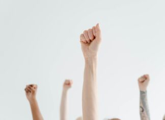 Fashionisk.com Secrets: How To Elevate Your Style With Confidence