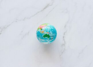 The Traveler Hired The Wrong Tour Guide: Shocking Travel Mistakes!