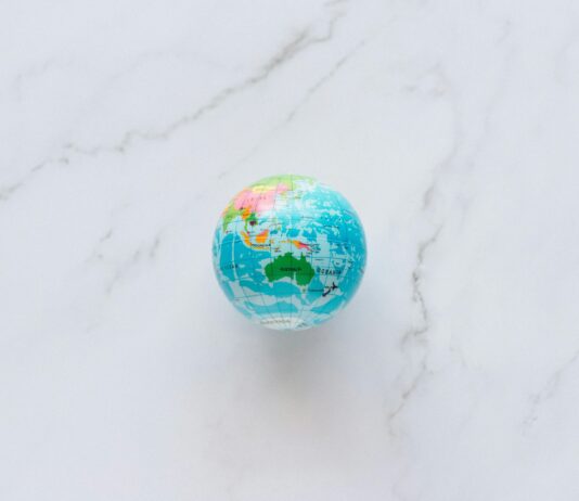 The Traveler Hired The Wrong Tour Guide: Shocking Travel Mistakes!