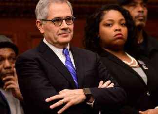 Philadelphia DA Survives Primary Challenge Despite GOP Threat philadelphia-da-survives-primary-challenge-despite-gop-threat