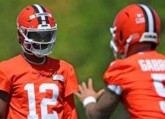Shedeur Sanders Discusses Relationship with Browns Rookie QB Dillon Gabriel shedeur-sanders-discusses-relationship-with-browns-rookie-qb-dillon-gabriel