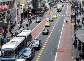 Transforming a Busy Manhattan Street into a Busway transforming-a-busy-manhattan-street-into-a-busway