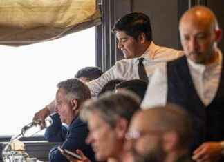 Understanding the Impact of Trump’s Tax Cuts on Tips and Overtime: A Closer Look understanding-the-mpact-of-trumps-tax-cuts-on-tips-and-overtime-a-closer-look