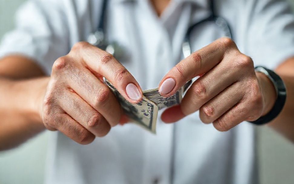 Understanding How Inflation Drives Up Healthcare Costs 4 How to Protect Your Wallet from Inflation-Driven Healthcare Costs*